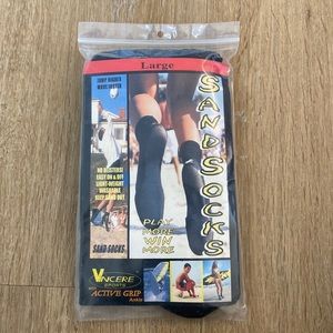Vincere Sand Socks - NEW still in the bag, great for beach volleyball & surfing